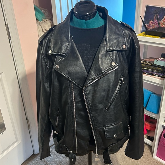Dolls Kill Hello Kitty Pleather Jacket 2 XL - Picture 4 of 4
